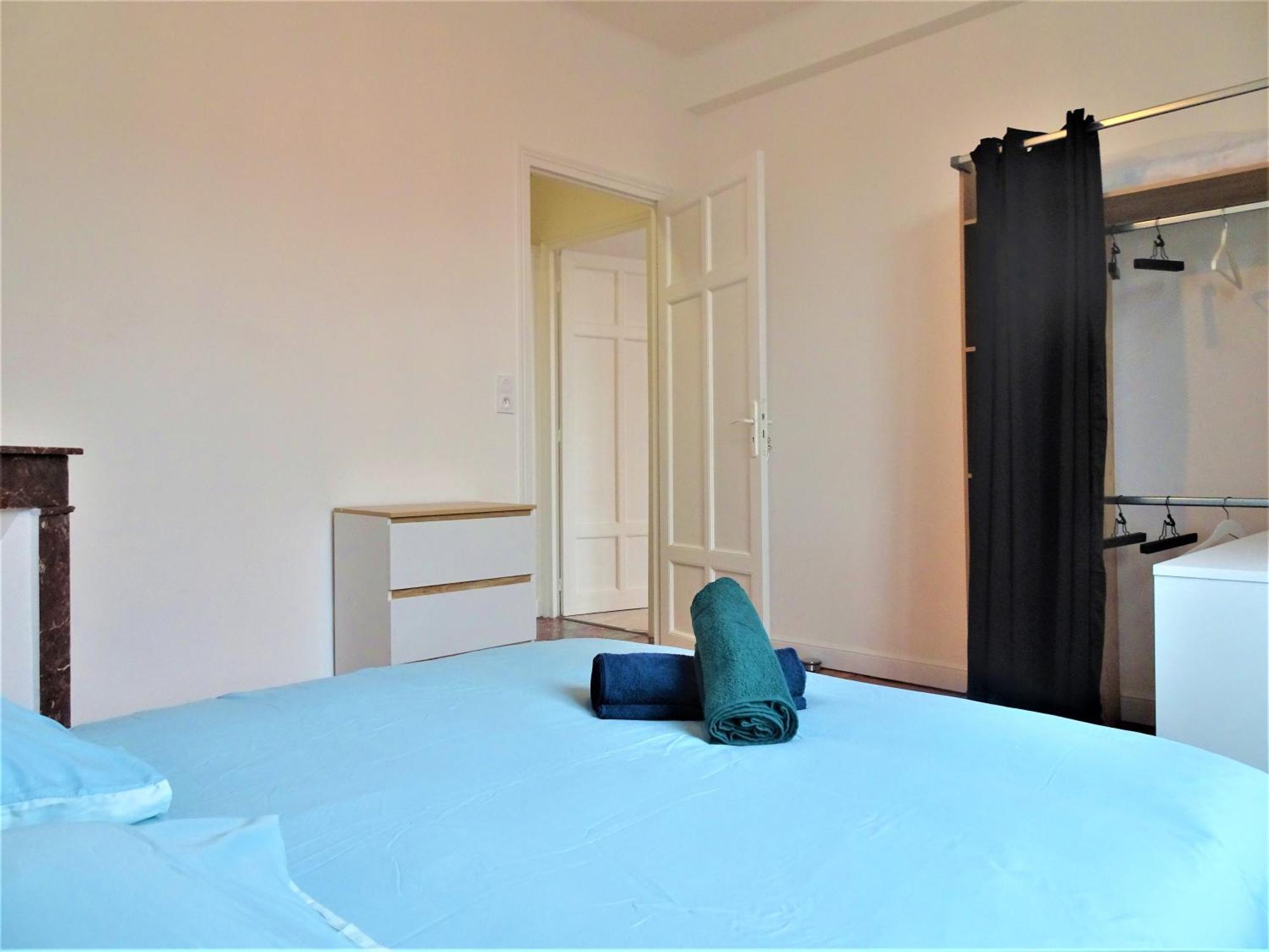 Chambre Privee Et Spacieuse Au Sein D'Un Logement Partage - Central, Quartier Villebourbon - 3 Chambres Doubles - 2 Balcons - Places De Stationnements Gratuites - 5 Min A Pied Gare Et Hypercentre Montauban Kültér fotó